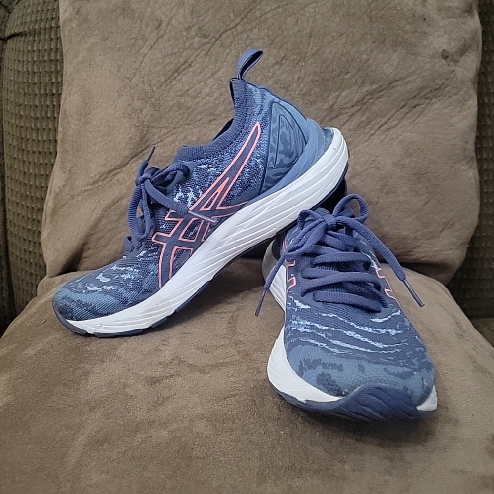 ASICS Womens Running Shoe Size 6.5 Gel-Cumulus 23 MK Sneaker Athletic Storm Blue